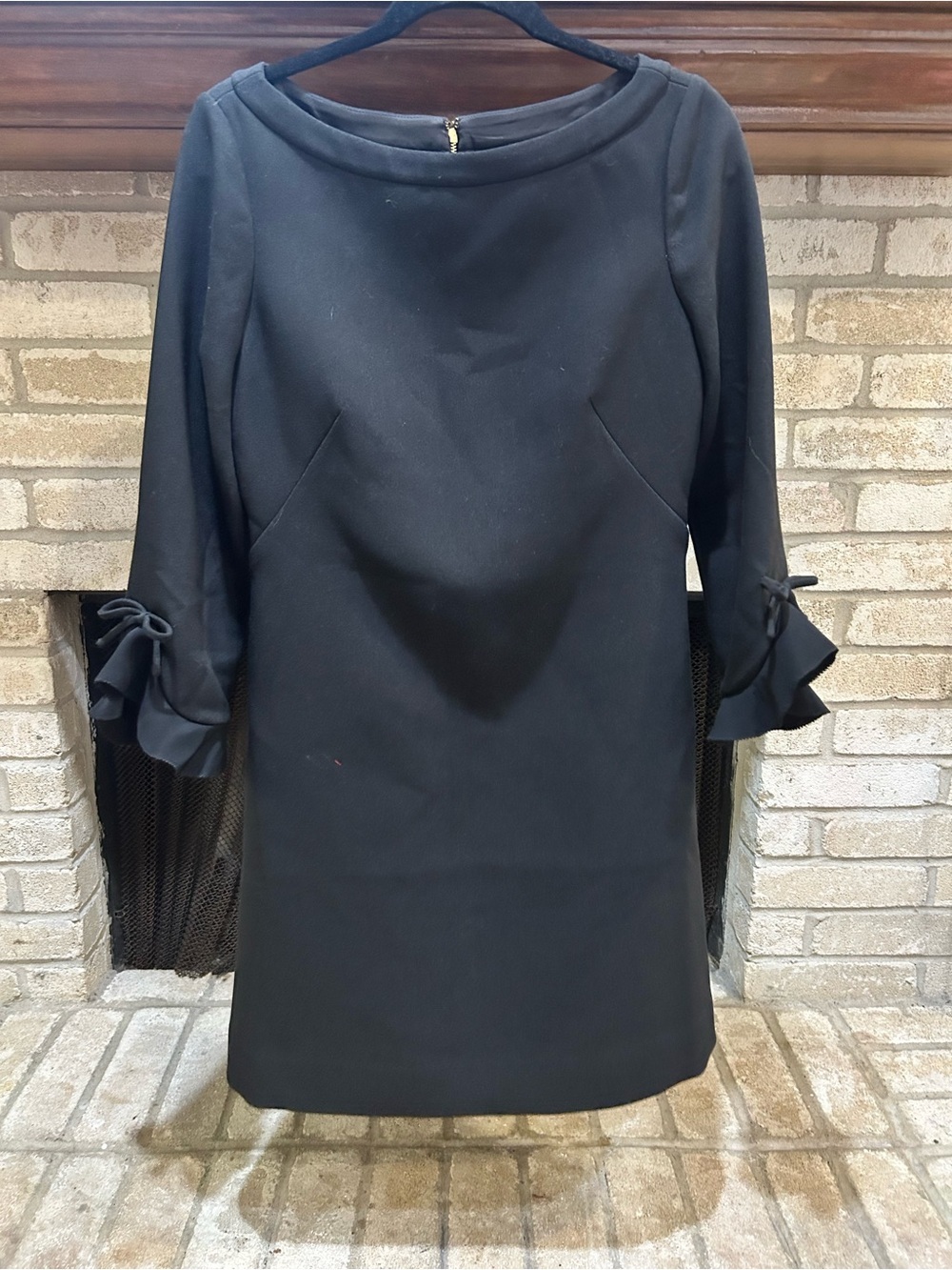 kate spade Black Long-Sleeve Shift Dress with Bow Cuff Detail EUC